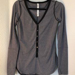 Lululemon Long Sleeve Stripped V-Neck